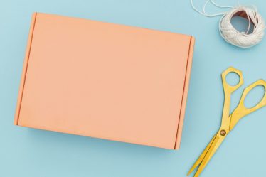 Caixas de papelão rígido: o segredo do unboxing que fideliza